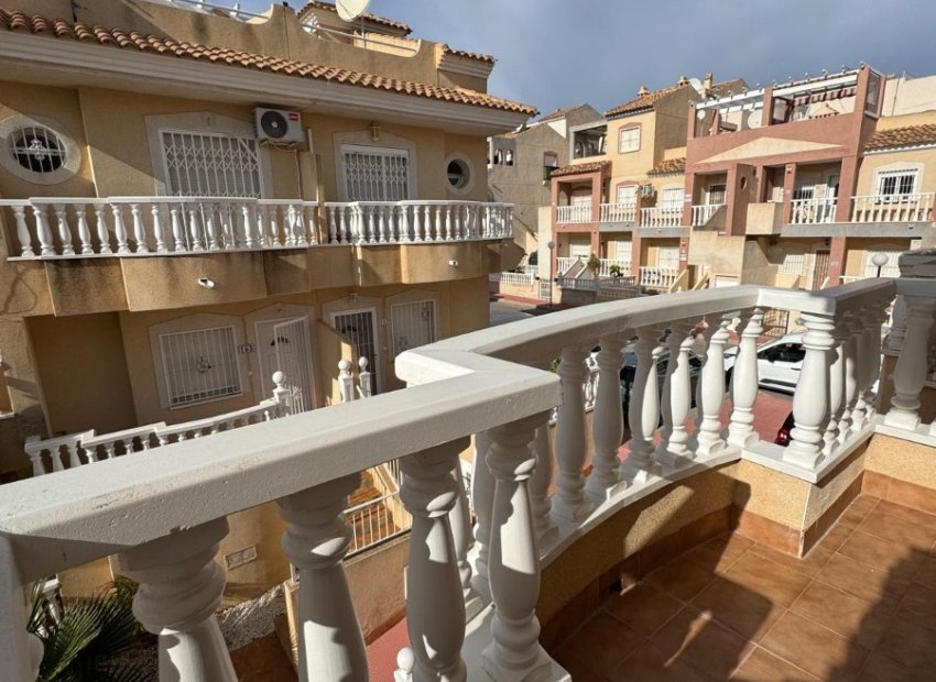 Resale - Townhouse / Duplex / Corner - Orihuela Costa - Villamartín