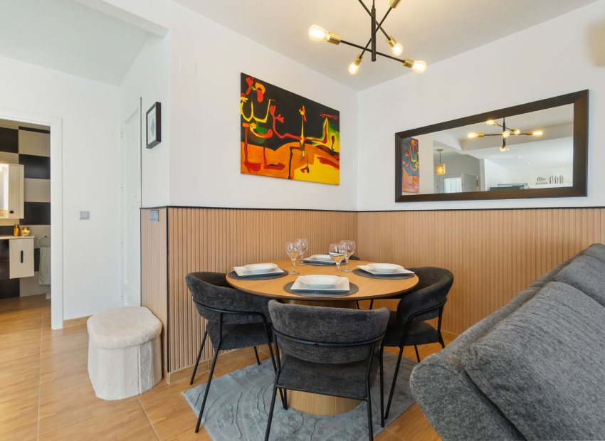 Resale - Townhouse / Duplex / Corner - Orihuela Costa - Villamartín