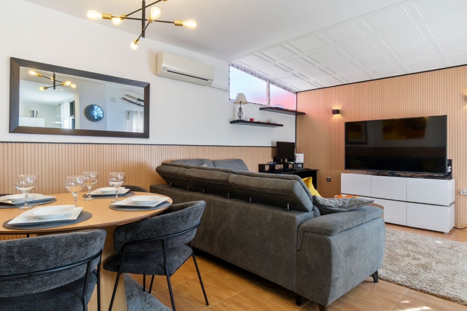 Resale - Townhouse / Duplex / Corner - Orihuela Costa - Villamartín