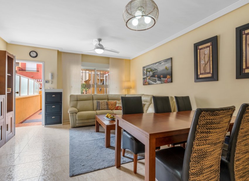 Resale - Townhouse / Duplex / Corner - Orihuela Costa - Villamartín