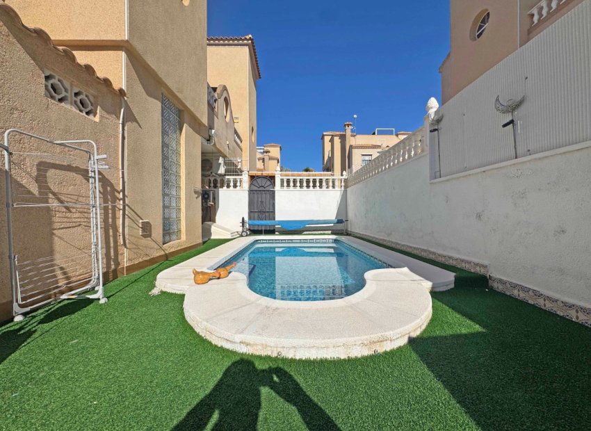 Resale - Townhouse / Duplex / Corner - Orihuela Costa - Villamartín