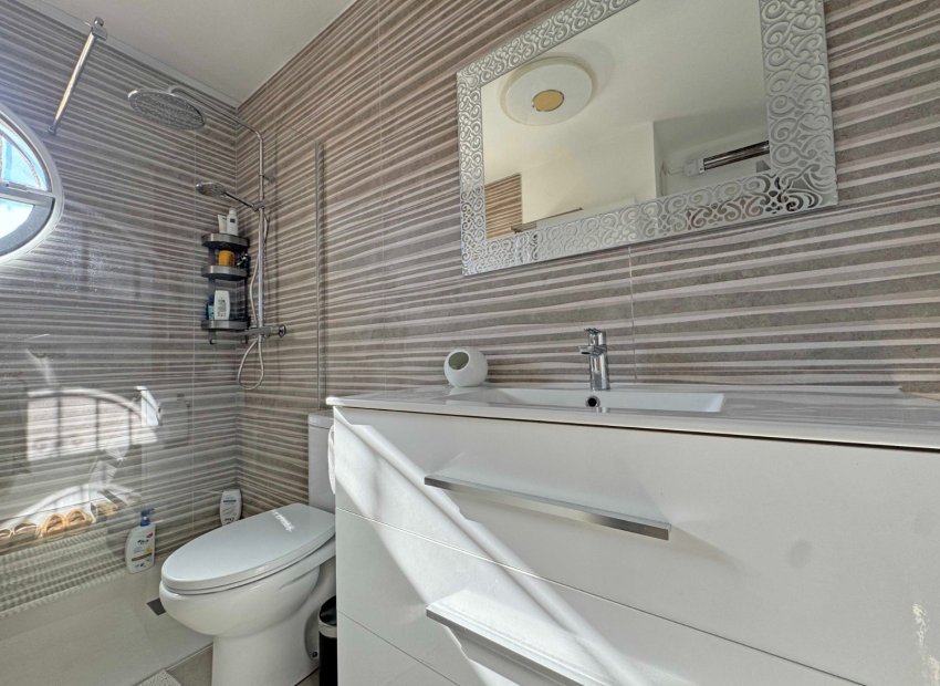 Resale - Townhouse / Duplex / Corner - Orihuela Costa - Villamartín