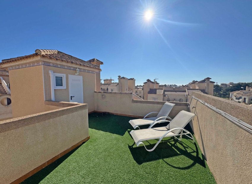 Resale - Townhouse / Duplex / Corner - Orihuela Costa - Villamartín
