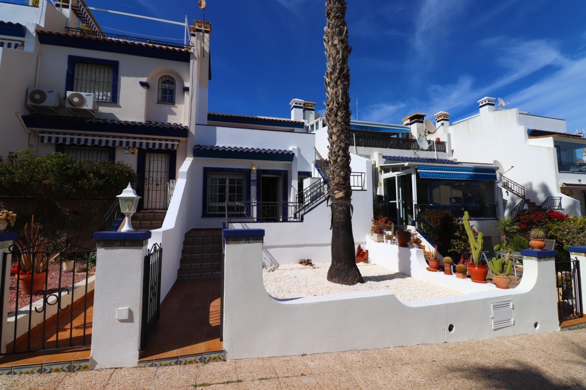 Resale - Townhouse / Duplex / Corner - Orihuela Costa - Villamartín