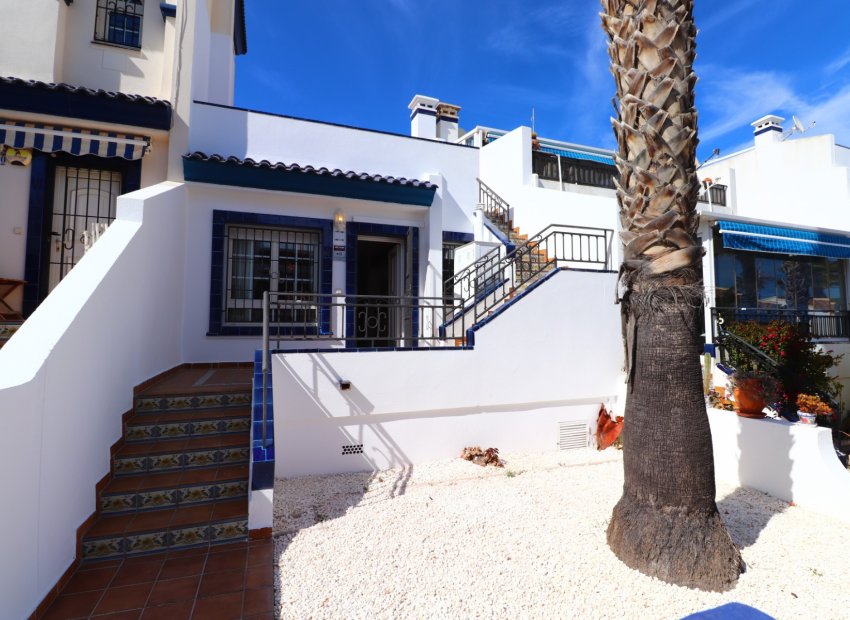 Resale - Townhouse / Duplex / Corner - Orihuela Costa - Villamartín