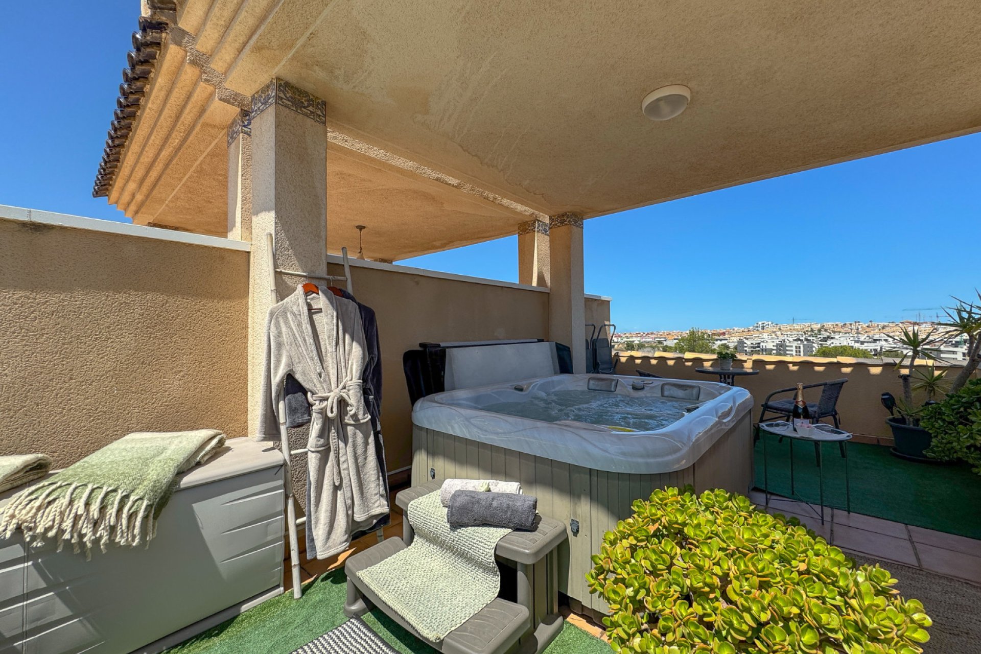 Resale - Townhouse / Duplex / Corner - Orihuela Costa - Villamartín