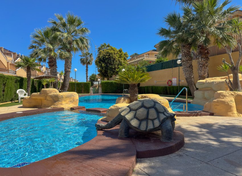 Resale - Townhouse / Duplex / Corner - Orihuela Costa - Villamartín