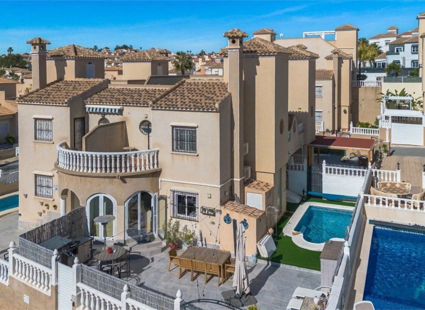 Resale - Townhouse / Duplex / Corner - Orihuela Costa - Villamartín