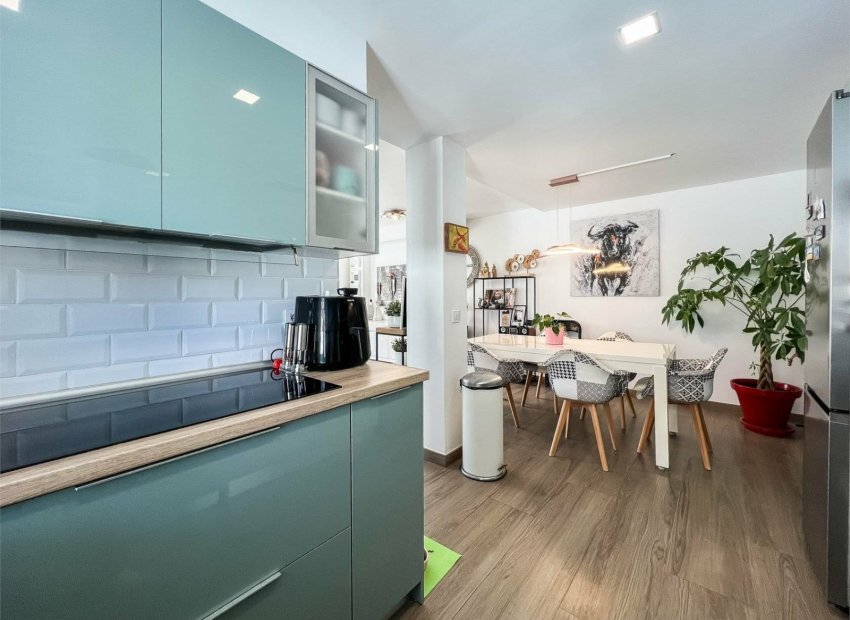 Resale - Townhouse / Duplex / Corner - Orihuela Costa - Villamartín