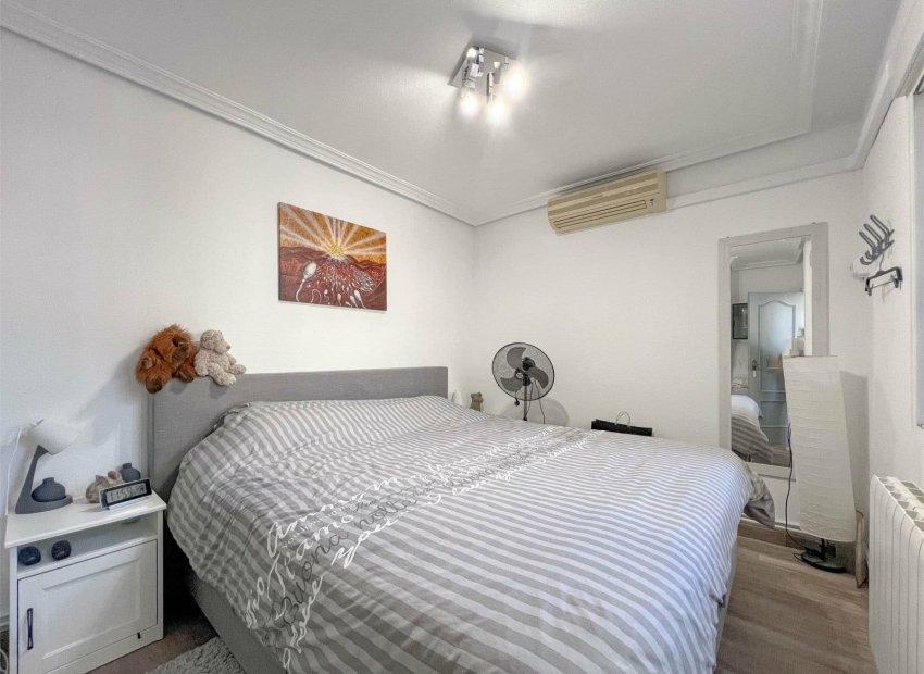 Resale - Townhouse / Duplex / Corner - Orihuela Costa - Villamartín