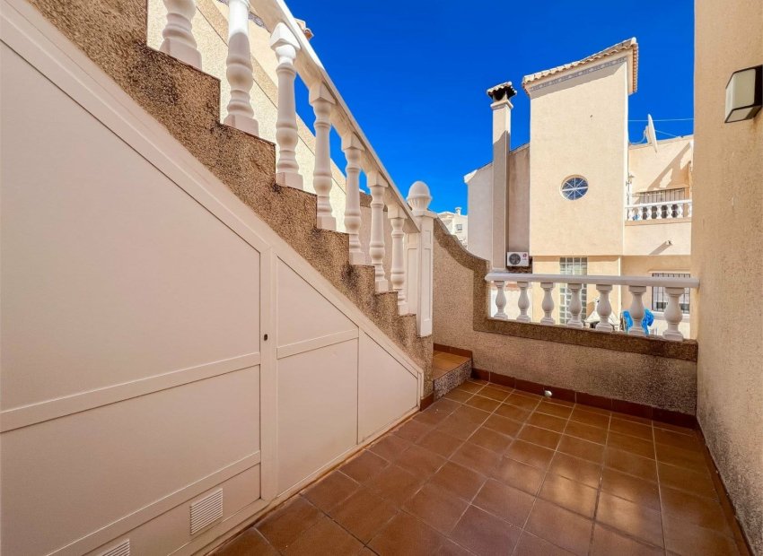 Resale - Townhouse / Duplex / Corner - Orihuela Costa - Villamartín