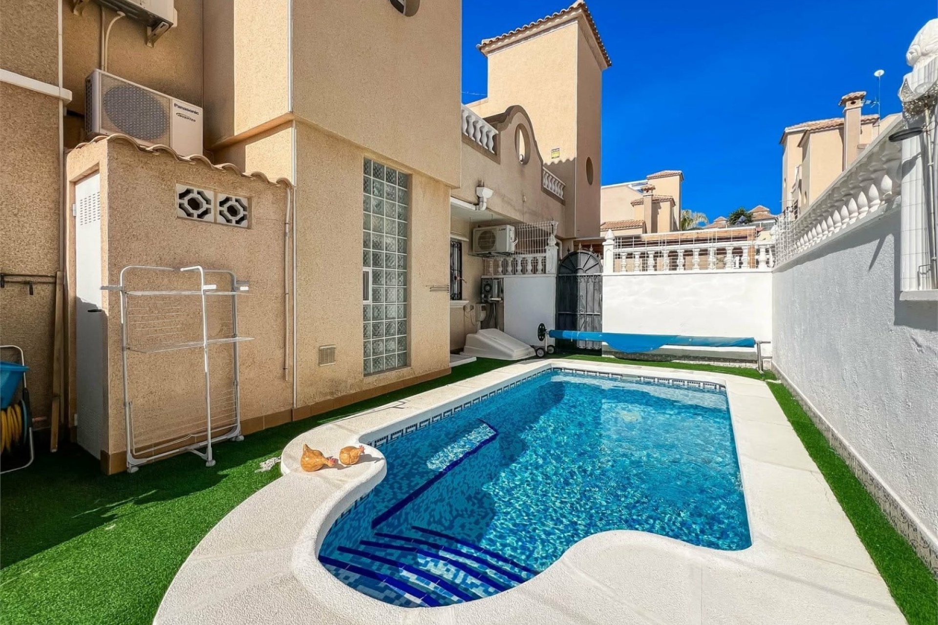 Resale - Townhouse / Duplex / Corner - Orihuela Costa - Villamartín