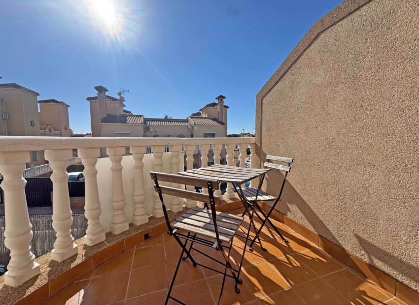 Resale - Townhouse / Duplex / Corner - Orihuela Costa - Villamartín
