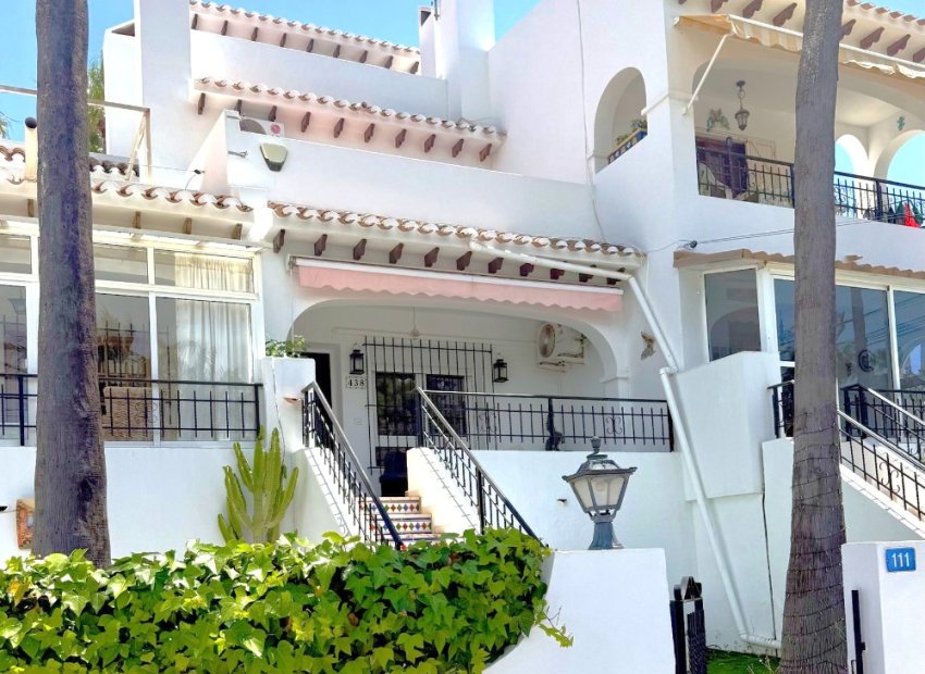 Resale - Townhouse / Duplex / Corner - Orihuela Costa - Villamartín