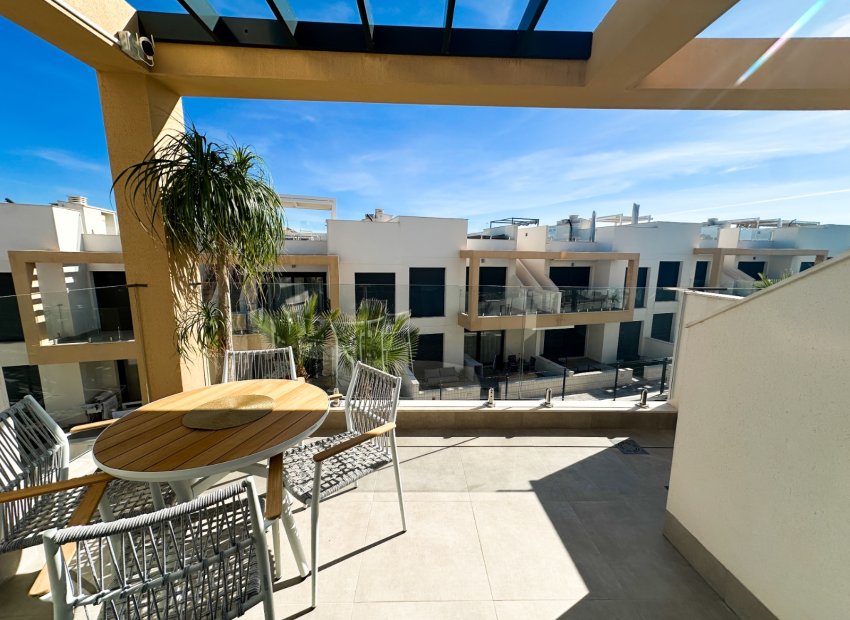 Resale - Townhouse / Duplex / Corner - Orihuela Costa - Villamartín