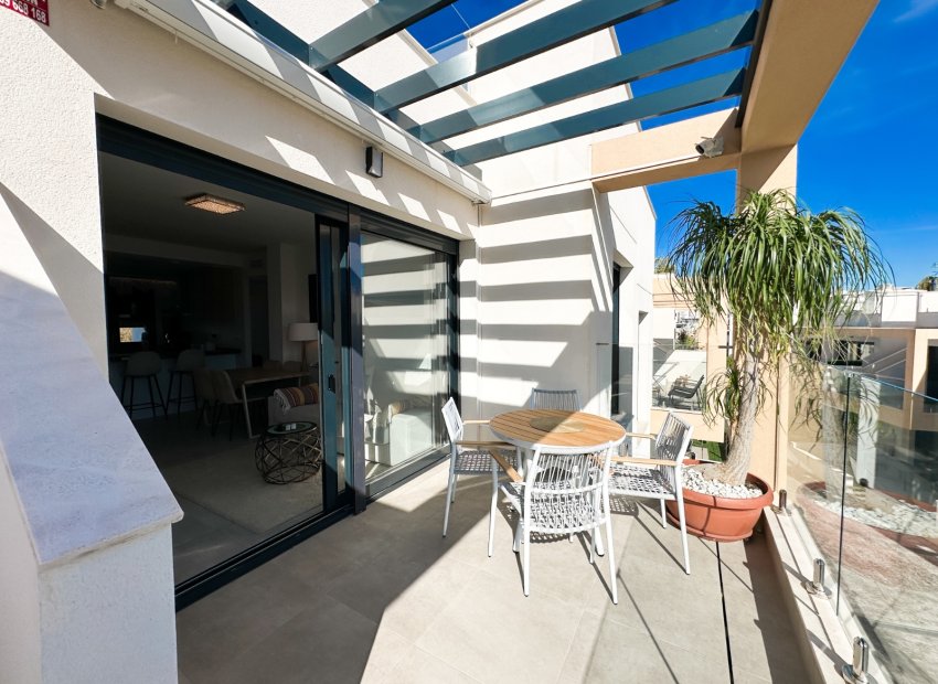 Resale - Townhouse / Duplex / Corner - Orihuela Costa - Villamartín