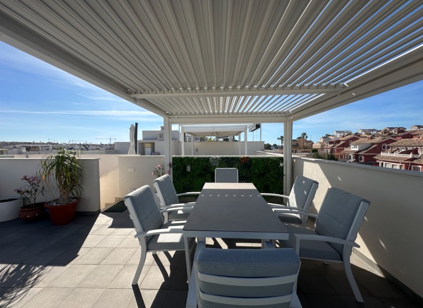 Resale - Townhouse / Duplex / Corner - Orihuela Costa - Villamartín