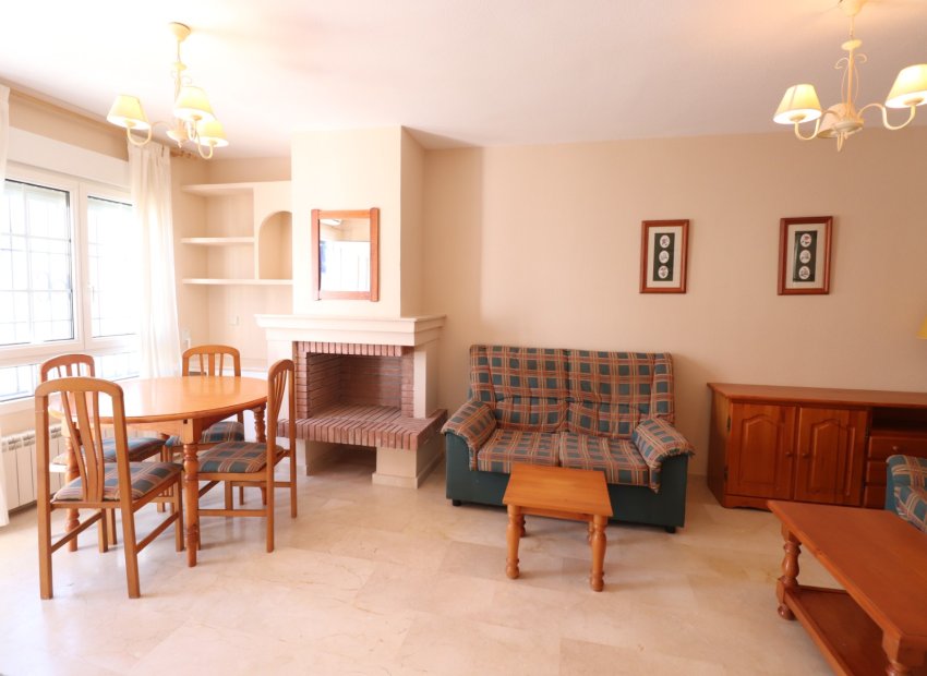 Resale - Townhouse / Duplex / Corner - Orihuela Costa - Villamartín