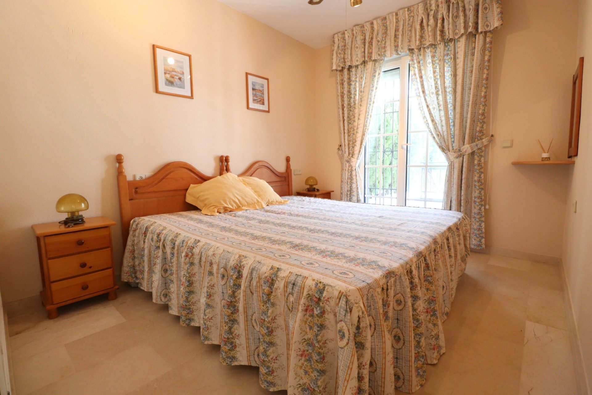 Resale - Townhouse / Duplex / Corner - Orihuela Costa - Villamartín