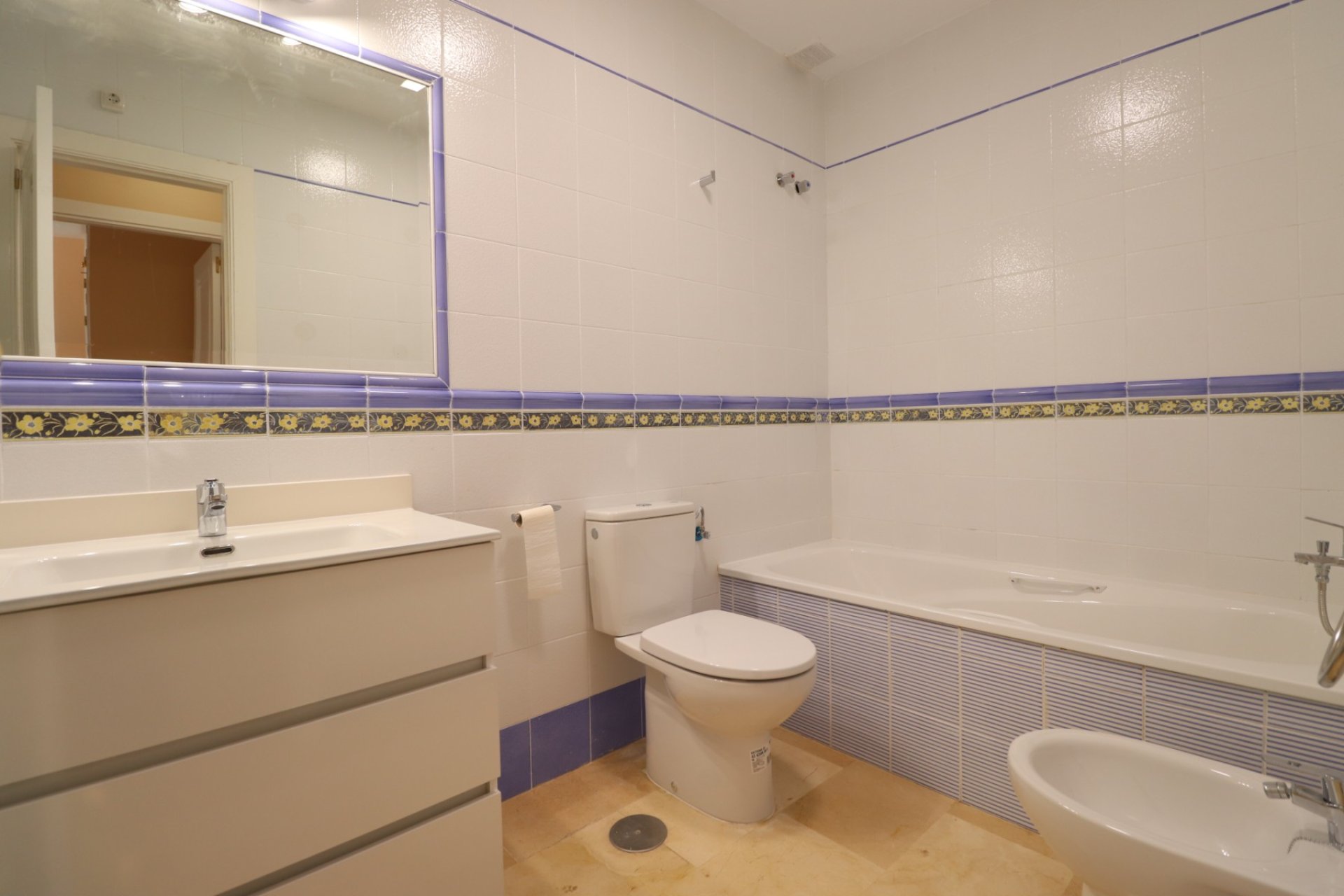 Resale - Townhouse / Duplex / Corner - Orihuela Costa - Villamartín