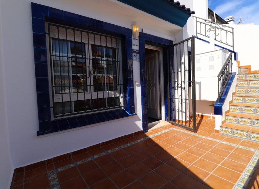 Resale - Townhouse / Duplex / Corner - Orihuela Costa - Villamartín
