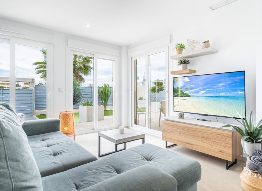 Resale - Townhouse / Duplex / Corner - Orihuela - Vistabella