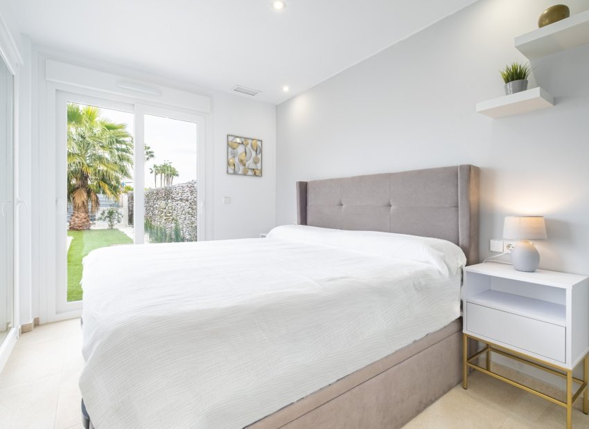 Resale - Townhouse / Duplex / Corner - Orihuela - Vistabella