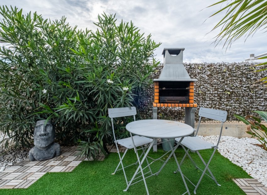 Resale - Townhouse / Duplex / Corner - Orihuela - Vistabella