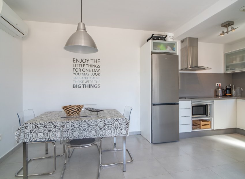 Resale - Townhouse / Duplex / Corner - Pilar de la Horadada - Mil Palmeras