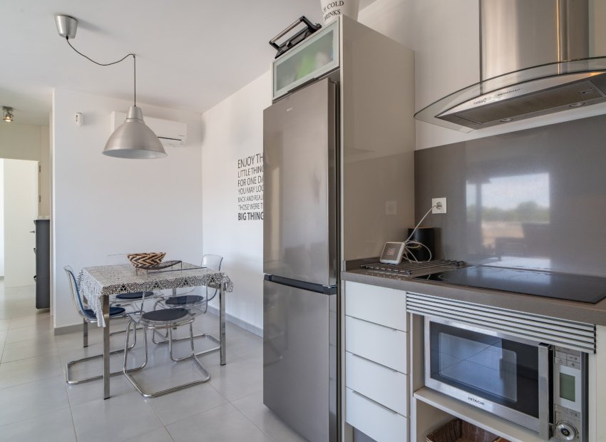 Resale - Townhouse / Duplex / Corner - Pilar de la Horadada - Mil Palmeras