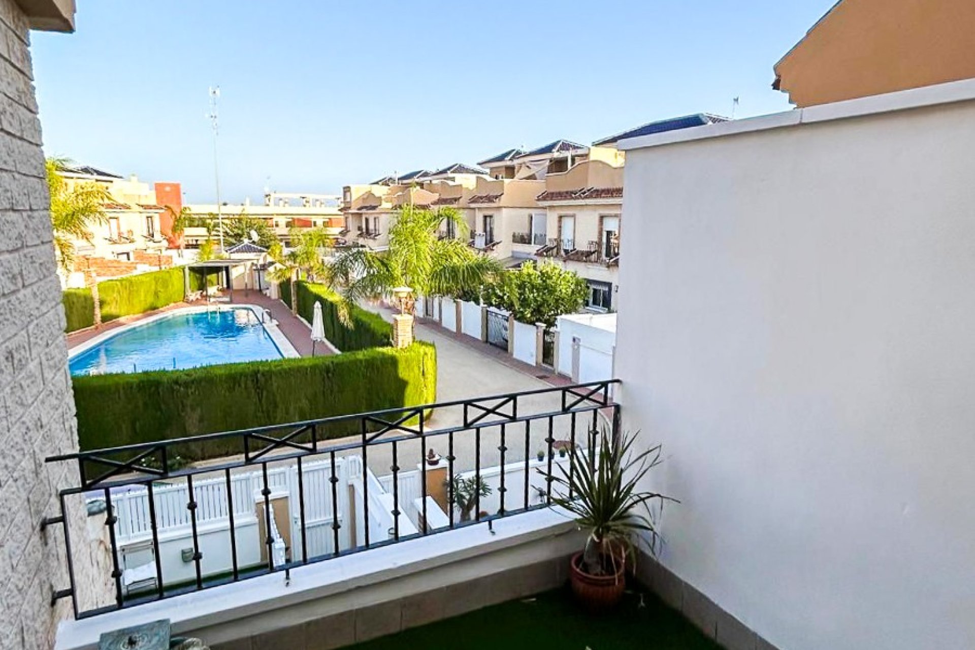 Resale - Townhouse / Duplex / Corner - Pilar de la Horadada - Torre de la Horadada