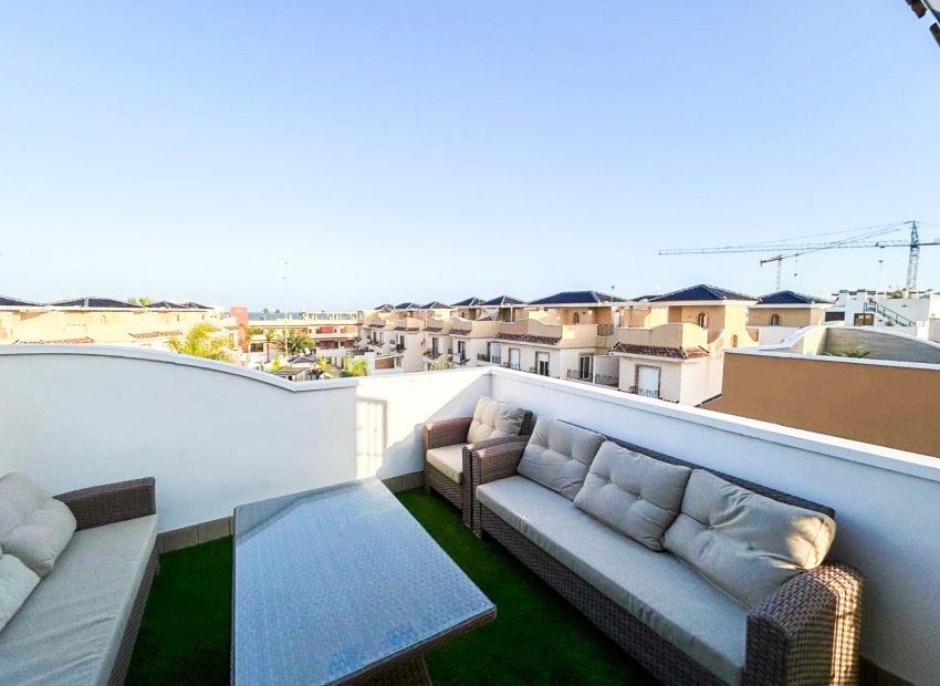 Resale - Townhouse / Duplex / Corner - Pilar de la Horadada - Torre de la Horadada