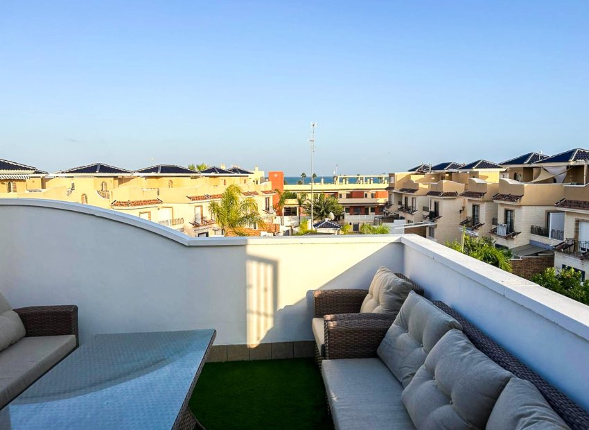 Resale - Townhouse / Duplex / Corner - Pilar de la Horadada - Torre de la Horadada