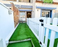 Resale - Townhouse / Duplex / Corner - Pilar de la Horadada - Torre de la Horadada