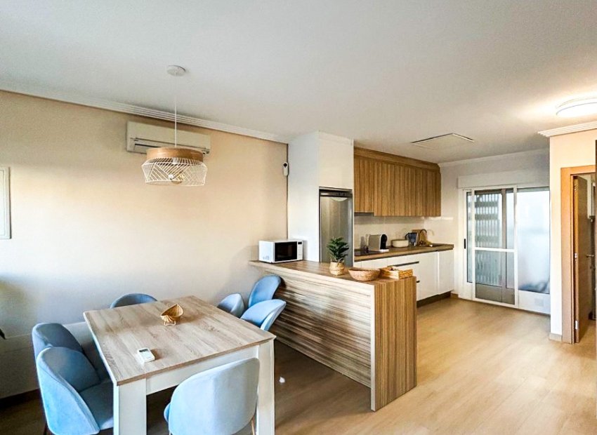 Resale - Townhouse / Duplex / Corner - Pilar de la Horadada - Torre de la Horadada