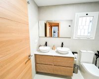 Resale - Townhouse / Duplex / Corner - Pilar de la Horadada - Torre de la Horadada