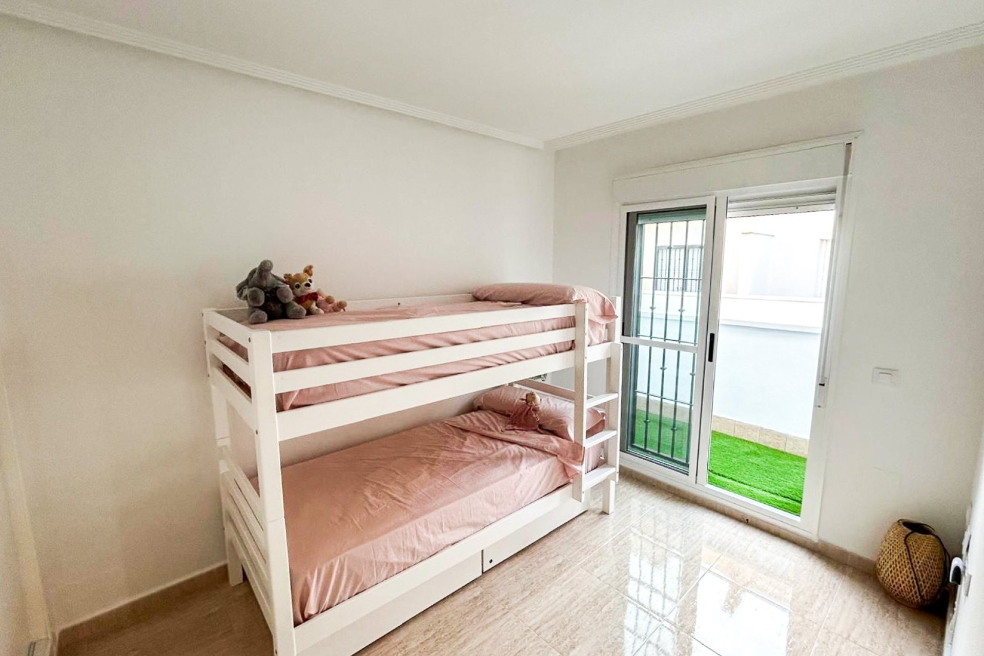 Resale - Townhouse / Duplex / Corner - Pilar de la Horadada - Torre de la Horadada