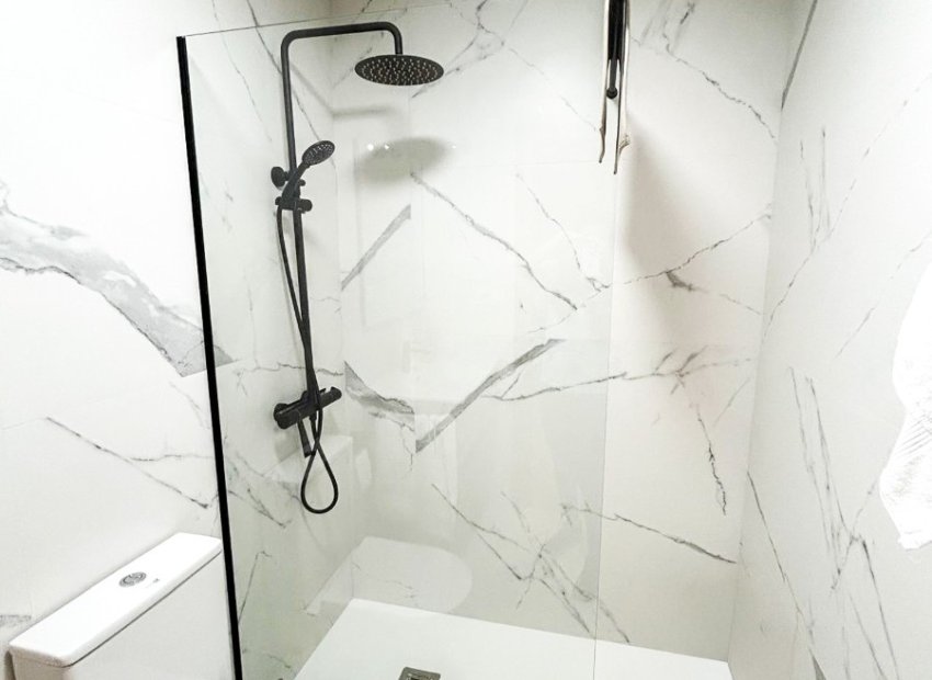 Resale - Townhouse / Duplex / Corner - Pilar de la Horadada - Torre de la Horadada