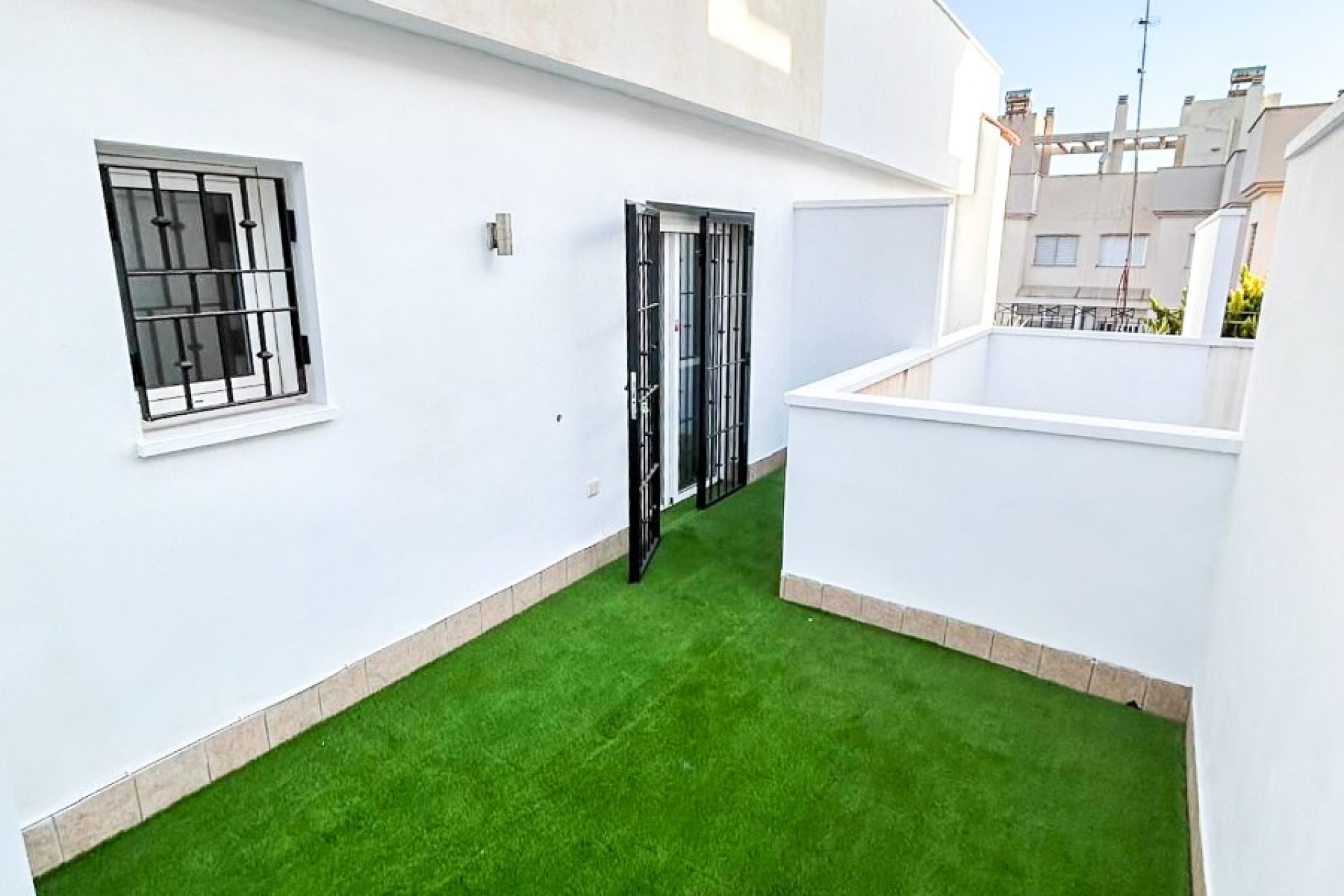 Resale - Townhouse / Duplex / Corner - Pilar de la Horadada - Torre de la Horadada