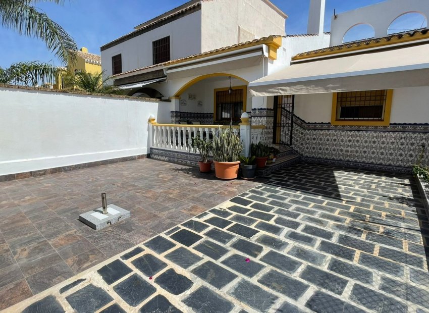 Resale - Townhouse / Duplex / Corner - Pilar de la Horadada - Torre de la Horadada