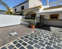 Resale - Townhouse / Duplex / Corner - Pilar de la Horadada - Torre de la Horadada