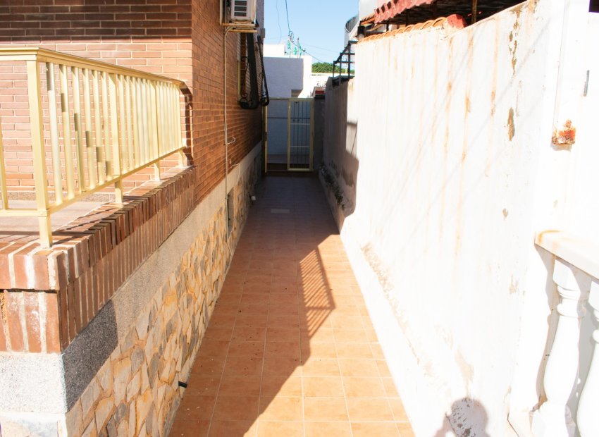 Resale - Townhouse / Duplex / Corner - Pilar de la Horadada - Torre de la Horadada