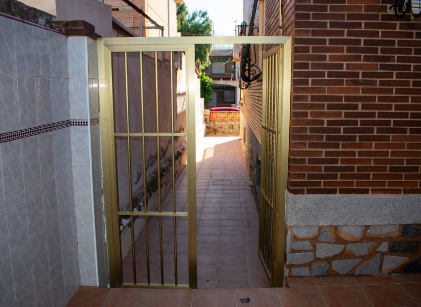Resale - Townhouse / Duplex / Corner - Pilar de la Horadada - Torre de la Horadada