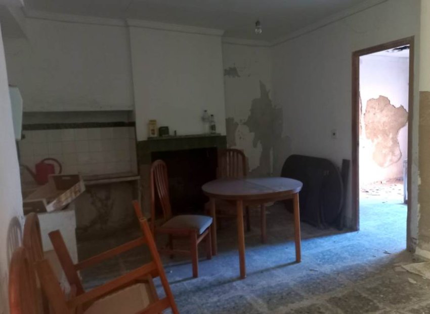 Resale - Townhouse / Duplex / Corner - Planes