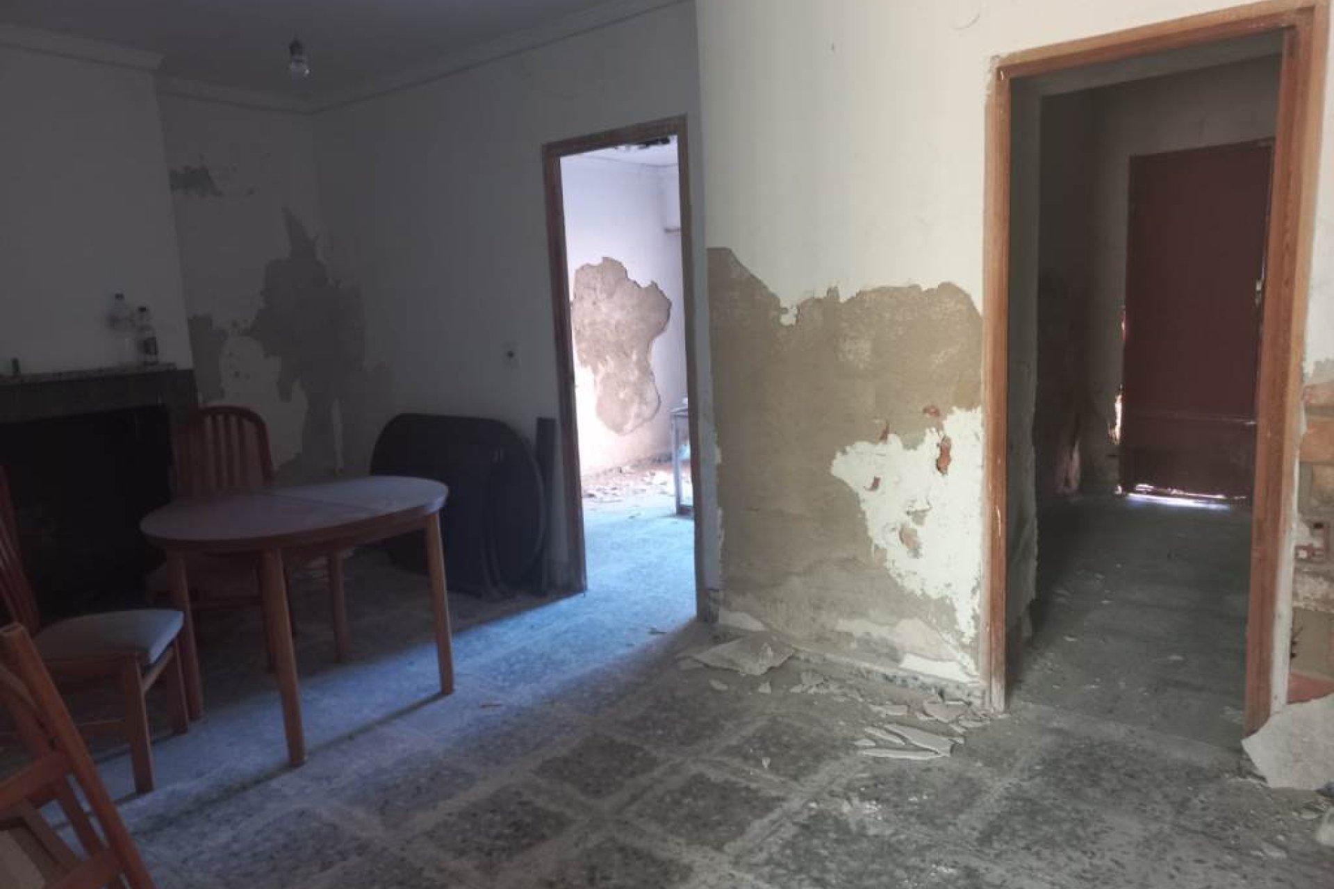 Resale - Townhouse / Duplex / Corner - Planes