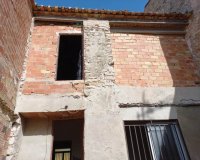 Resale - Townhouse / Duplex / Corner - Planes