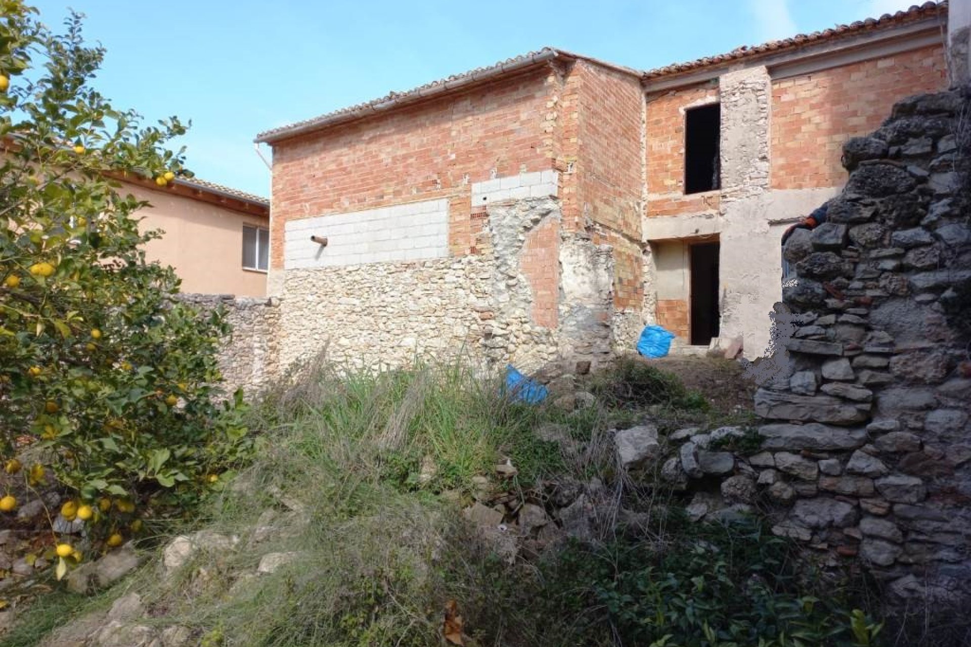 Resale - Townhouse / Duplex / Corner - Planes