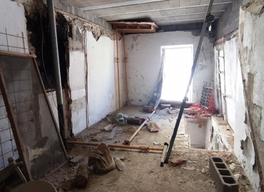 Resale - Townhouse / Duplex / Corner - Planes