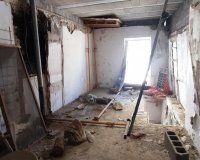 Resale - Townhouse / Duplex / Corner - Planes