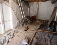 Resale - Townhouse / Duplex / Corner - Planes